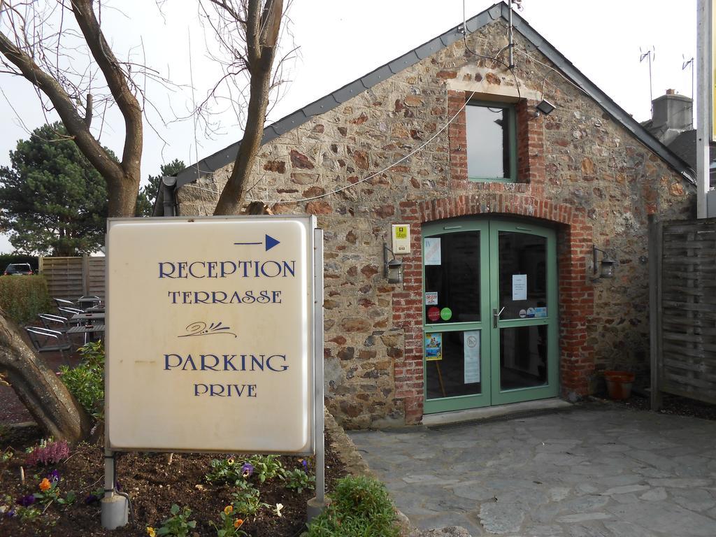 Hotel La Demeure du Perron à Quettehou Extérieur photo