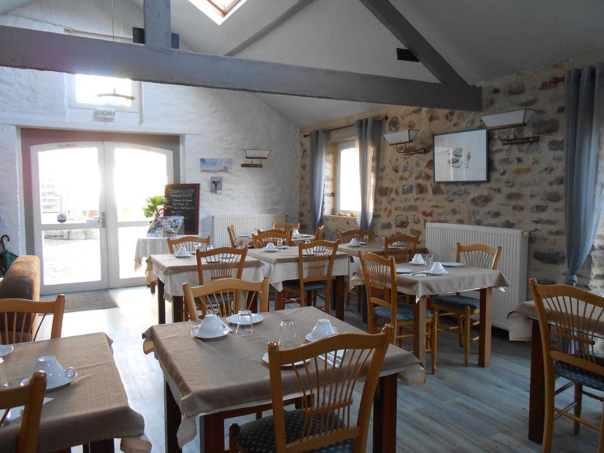 Hotel La Demeure du Perron à Quettehou Extérieur photo